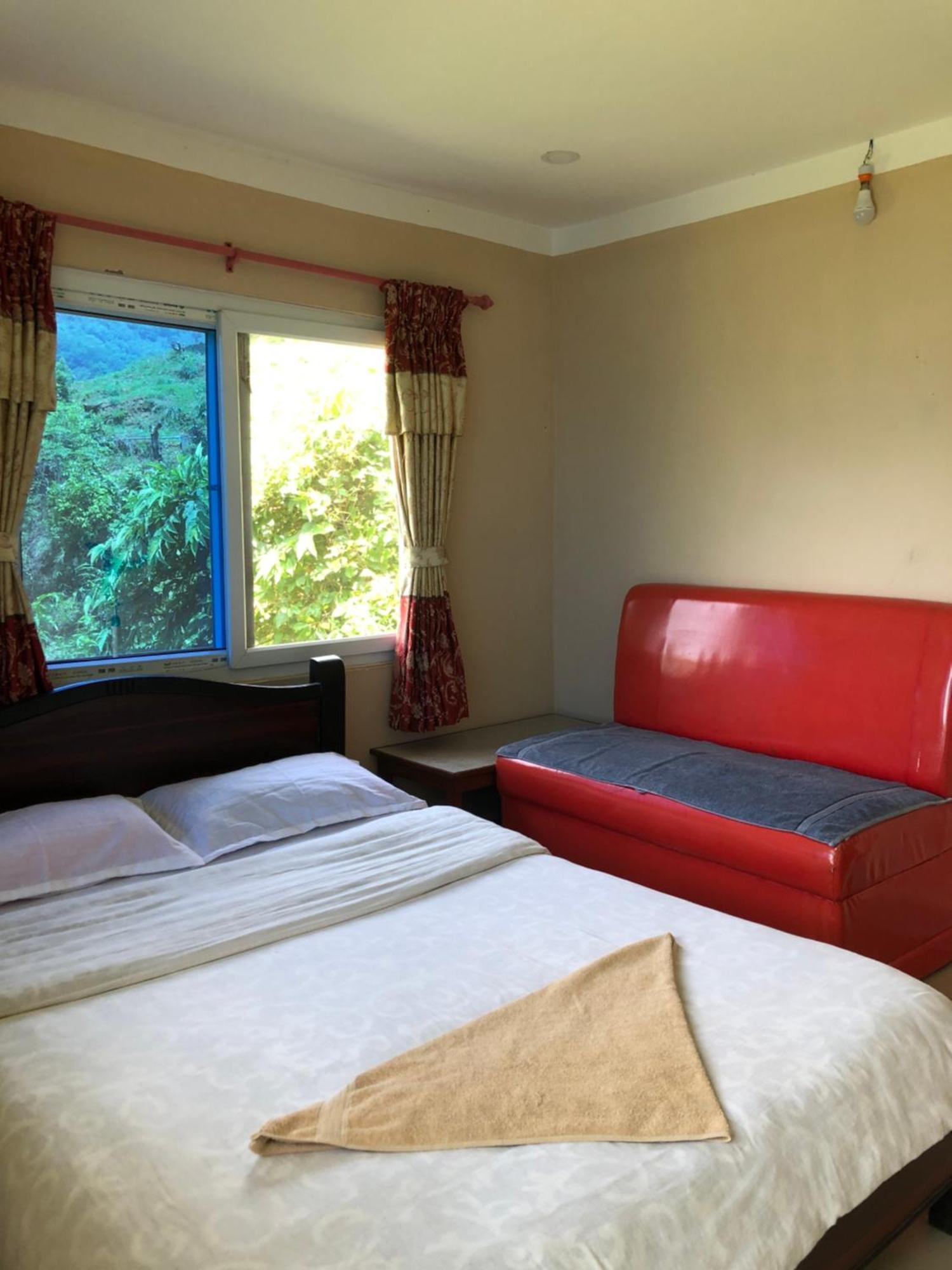 Into The Wild Pokhara Villa Kaski ภายนอก รูปภาพ
